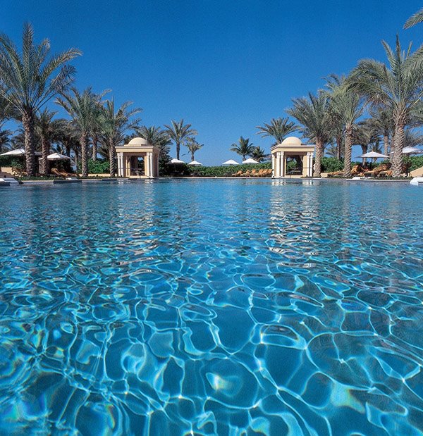 599094_362663910454730_1337405039_n